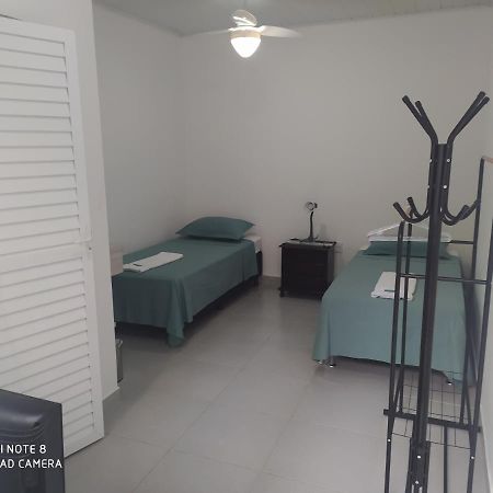 Apartamento Pousada Casa Verde - Quartos Individuais - Smart Tv 32 - E Banheiro Privativo Itajaí Exterior foto
