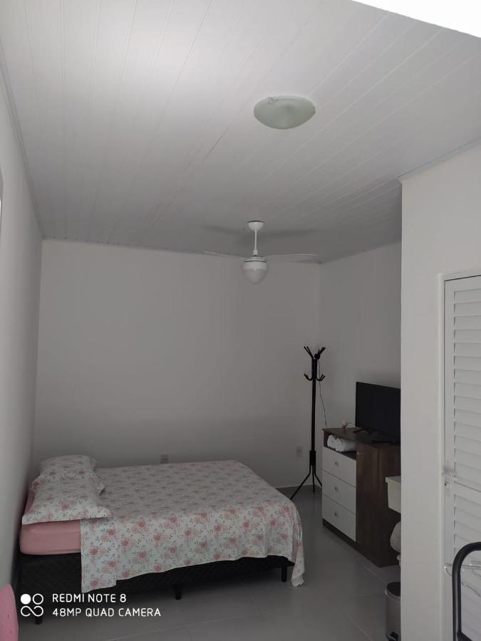 Apartamento Pousada Casa Verde - Quartos Individuais - Smart Tv 32 - E Banheiro Privativo Itajaí Exterior foto