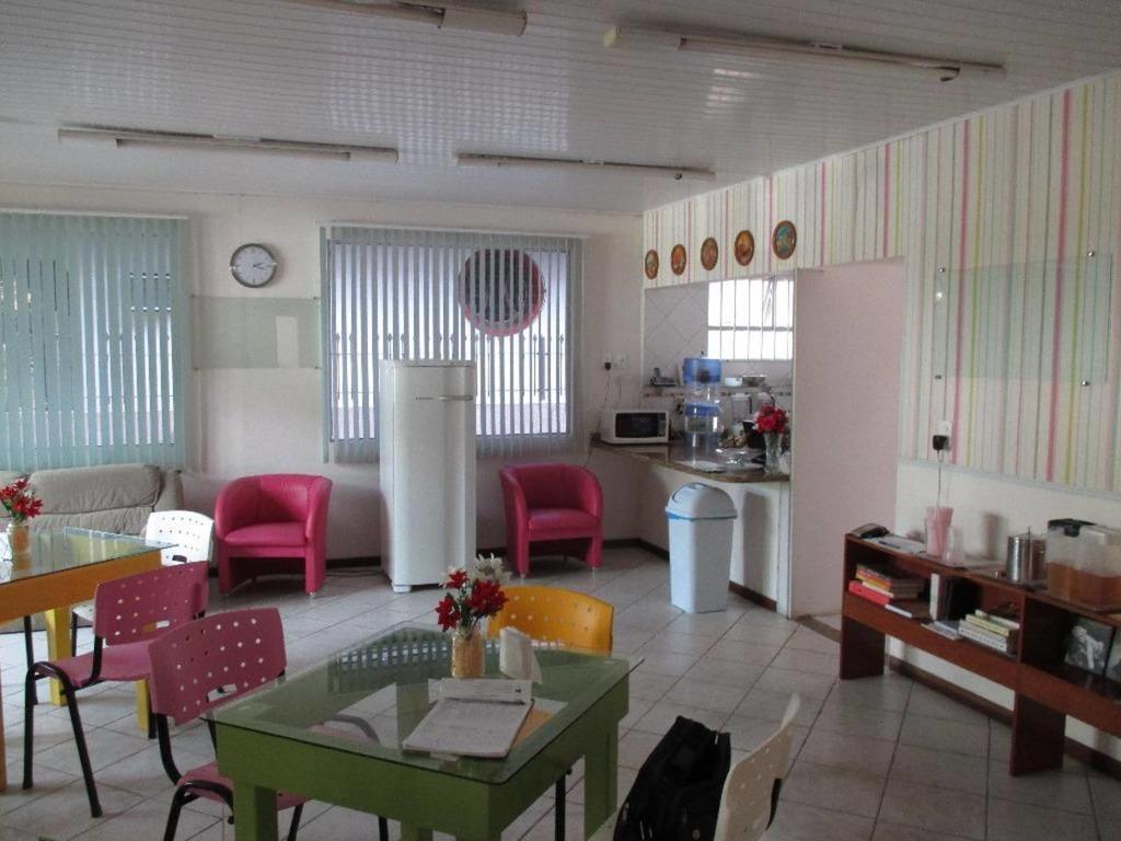 Apartamento Pousada Casa Verde - Quartos Individuais - Smart Tv 32 - E Banheiro Privativo Itajaí Exterior foto