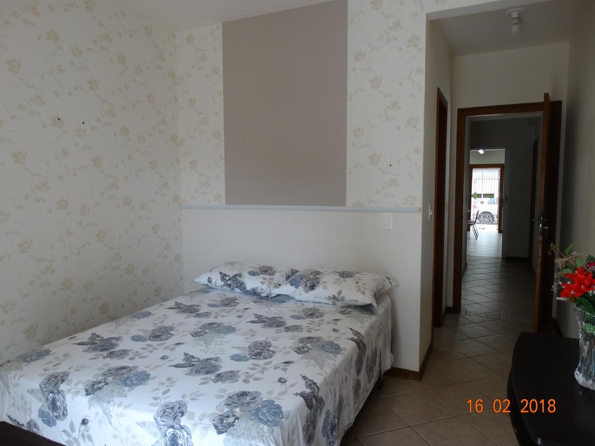 Apartamento Pousada Casa Verde - Quartos Individuais - Smart Tv 32 - E Banheiro Privativo Itajaí Exterior foto